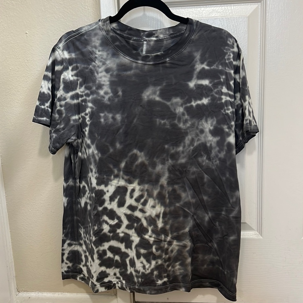 Lululemon tie dye TShirt 8